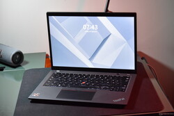 en revisión: Lenovo ThinkPad T14 Gen 4 AMD, muestra de revisión proporcionada por