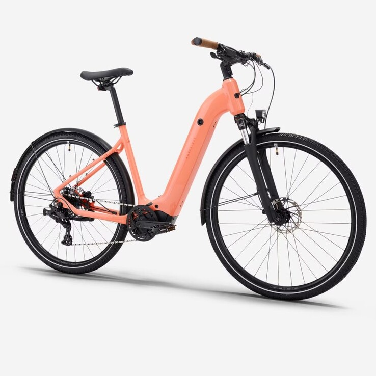La bicicleta eléctrica Decathlon Peach Orange Rockrider E-ACTV 500