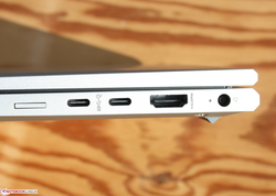 2x USB-C 3.0 con DisplayPort y entrega de energía