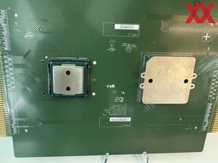Intel desarrolla refrigeración líquida a nivel de paquete para procesadores potentes (Fuente de la imagen: Hardwareluxx)