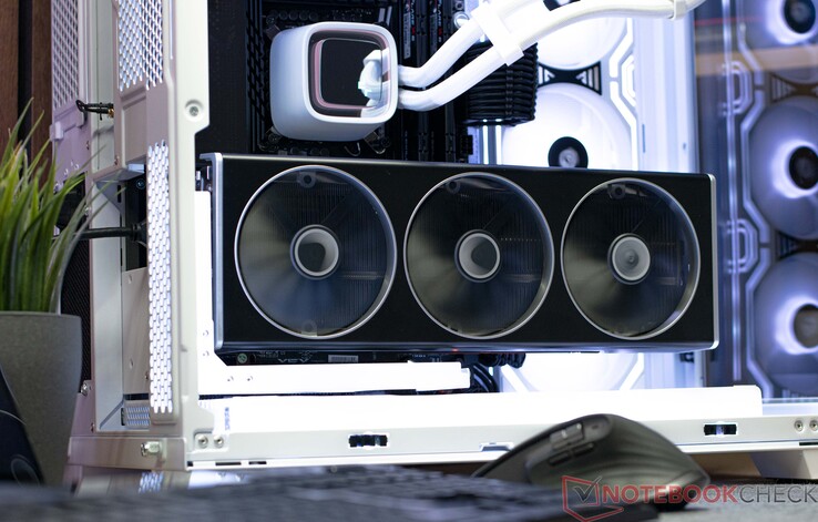XFX Speedster MERC 310 Radeon RX 7900 XTX Black Edition en nuestro sistema de prueba