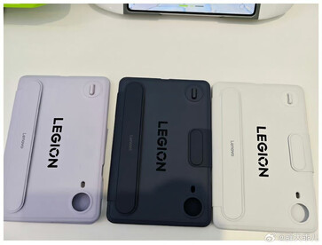 Las fundas para el Y700