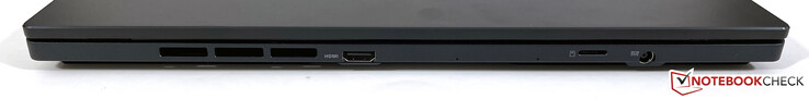 Parte trasera: HDMI 2.1, lector de microSD, fuente de alimentación