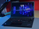 Análisis del portátil Intel Lenovo ThinkPad X13 G4: Viajero 5G compacto con OLED
