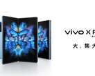 El Vivo X Fold cuenta con cámaras de la marca Zeiss y lo que parece ser una lente periscópica. (Fuente de la imagen: Vivo)