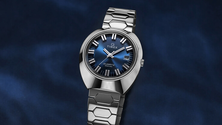 La reedición Q Timex 1972 Time Machine con esfera azul...