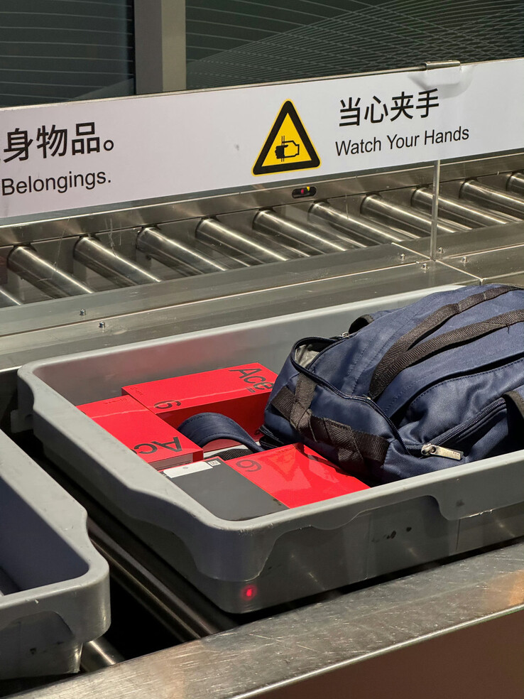 Imagen filtrada que muestra la caja de venta del Ace 6 Pro Max.(Fuente de la imagen: Weibo)