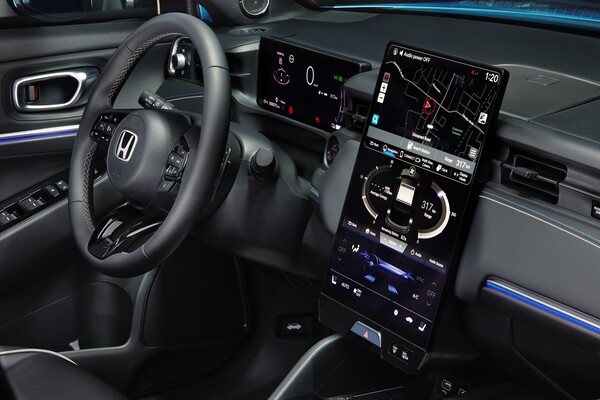 El Honda e:Ny1 demuestra que Honda está decidida a prescindir tanto de la combustión interna como de los botones internos. (Fuente de la imagen: Honda)