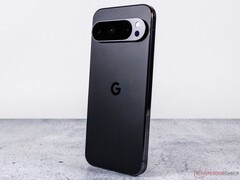 Se espera que la pantalla del Google Pixel 10 tenga menos parpadeos que la del Pixel 9. (Fuente de la imagen: Notebookcheck)