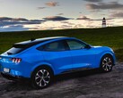 El Ford Mustang Mach-E es actualmente el vehículo eléctrico más pequeño de la compañía, pero no por mucho tiempo. (Fuente de la imagen: Ford)