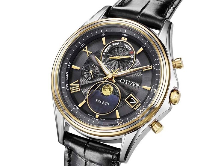 Vista frontal del Citizen Exceed «Mid-Autumn Moon» Edición Limitada BY1025-17E, en la que se aprecia su esfera de nácar negro, el indicador analógico de las fases lunares a las 6 en punto, las agujas y los índices de color amarillo ámbar, y la correa de piel de cocodrilo negra.