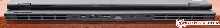 Detrás: USB Type-C Gen 1, mini DisplayPort, USB 3.0, HDMI, Gigabit Ethernet, puerto de carga, puerto de bloqueo