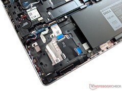 Dell Latitude 15 5511 - Espacio para una unidad de almacenamiento SATA