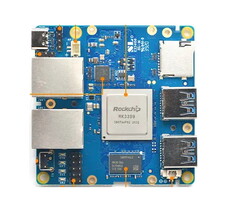 El NanoPi R4S mide 66 x 66 mm. (Fuente de la imagen: FriendlyELEC)