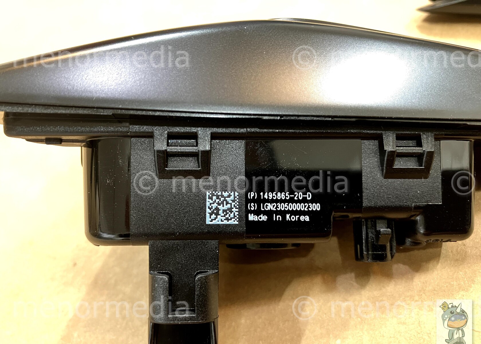 Tesla HW4 vs HW3 diseño del indicador lateral y las especificaciones de