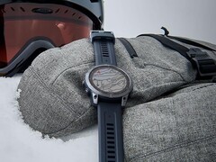El smartwatch Garmin Fenix 8 utilizará una tecnología de pantalla diferente a la del Fenix 7 (arriba). (Fuente de la imagen: Garmin)