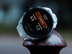 El Forerunner 165 es uno de los cinco relojes inteligentes Forerunner que pueden recibir la versión de software 25.04. (Fuente de la imagen: Garmin)