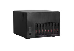 El PC NAS XYC X108 admite hasta 144 TB de almacenamiento, gracias a sus ocho bahías para unidades. (Fuente de la imagen: AliExpress)