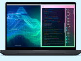 Según Dell, la tarjeta Qualcomm AI-100 Inference viene con 32 núcleos de IA y 64 GB de memoria LPDDR4x. En la imagen, un portátil Dell con una ventana de codificación en la parte derecha de la pantalla. (Fuente de la imagen: Dell)