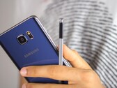 El Galaxy Nota 5 es uno de los varios buques insignia más antiguos que recibirán una nueva actualización. (Fuente de la imagen: Canoopsy)