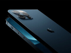 Se espera que el iPhone Fold se lance para desafiar al Galaxy Z Fold8, no al Galaxy Z Fold7. (Fuente de la imagen: ConceptsiPhone)