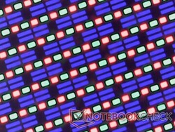Subpíxeles RGB nítidos sin problemas de granulado. Compatible con Windows VRR hasta 30 Hz