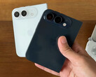 Es posible que el teléfono plegable acabe llamándose iPhone Duo. En la imagen: maquetas del smartphone según los rumores.