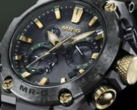 El Casio MRG-B2000RG-3A (en la imagen) parece tener una textura cepillada, casi como de piedra, alrededor de los bordes y tornillos hexagonales visibles. (Fuente de la imagen: Great G-Shock World)
