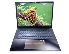 E Ink ha desarrollado un trackpad para portátiles con una pantalla táctil E Ink integrada. (Fuente de la imagen: E Ink)