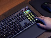 El Corsair Galleon 100 SD combina un teclado mecánico de tamaño completo y un Stream Deck en un solo paquete orientado a streamers y gamers. (Fuente de la imagen: Corsair)