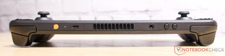 USB C (con PowerDelivery y DisplayPort); puerto jack de audio de 3,5 mm