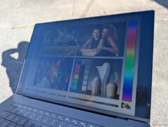 Al aire libre bajo la luz del sol