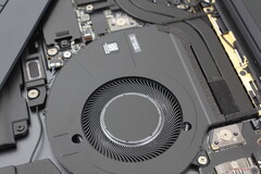 El XPS 16 realmente brilla cuando se configura con el Core Ultra X7 a pesar de que demandará más potencia y funcionará más ruidoso