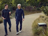 El director ejecutivo de Apple, Tim Cook, y su sucesor, John Ternus.