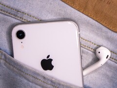 La inmensa mayoría de los adolescentes de Estados Unidos posee un iPhone Apple, así como un par de AirPods (Imagen: Salil Sachdeva)