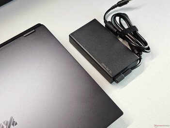 Fuente de alimentación compacta