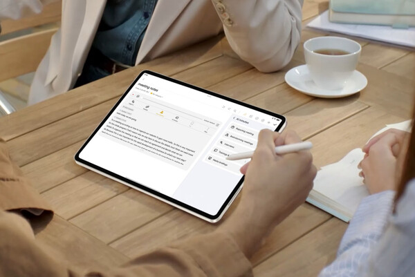El Honor MagicPad 3 tiene una pantalla LCD de 13,3, a diferencia de su predecesor que tiene una pantalla OLED. (Fuente de la imagen: Honor)