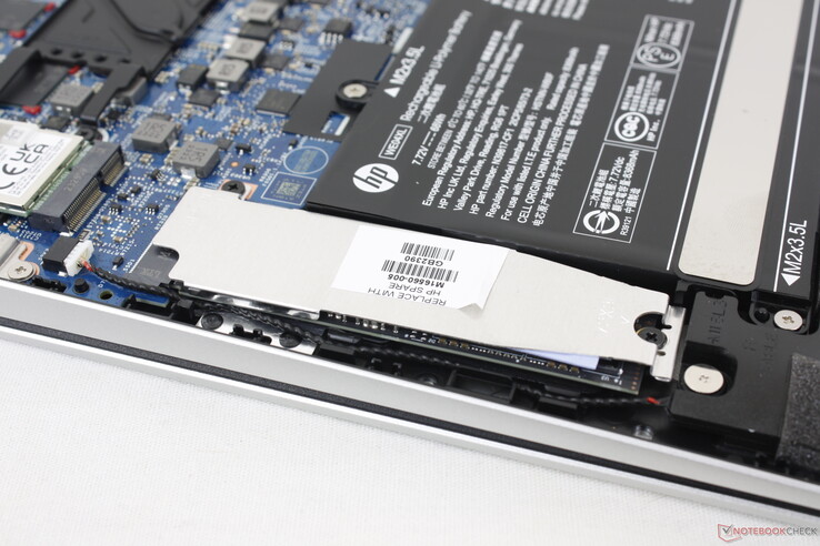 Admite sólo una unidad SSD M.2 interna