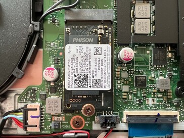 Unidad SSD M.2 2242 primaria
