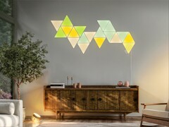 El módulo de luz de pared Philips Hue se conectará a los paneles Nanoleaf compatibles, tal y como se muestra.
