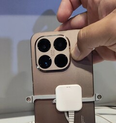 Este parece ser uno de los teléfonos Xiaomi 15T. (Fuente de la imagen: Gadgetsdata)