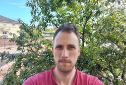 Selfie con la cámara frontal de 9 MP del Honor Magic Pad3
