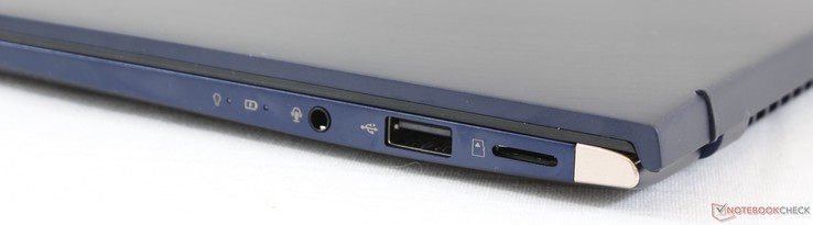 Derecha: audio combinado de 3,5 mm, USB Tipo A 2.0, lector MicroSD