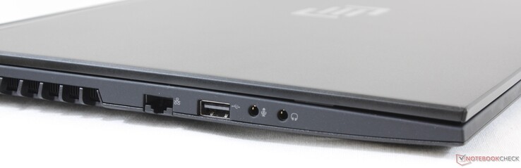 Izquierda: Gigabit RJ-45, USB 2.0 Tipo A, micrófono de 3.5 mm, auriculares de 3.5 mm