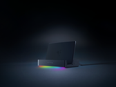 El Razer Handheld Dock Chroma ya está disponible para reserva (fuente de la imagen: Razer)