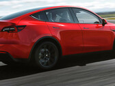 El crossover eléctrico Model Y de Tesla es actualmente el vehículo eléctrico más vendido del mundo, lo que significa que muchos usuarios pueden sentirse decepcionados por las estimaciones erróneas de autonomía. (Fuente de la imagen: Tesla)