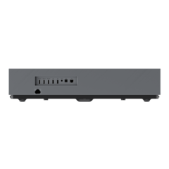 Trasera: 3 HDMI 2.1 (1 con eARC), 2 USB-A 2.0, salida de audio, S/PDIF, Ethernet