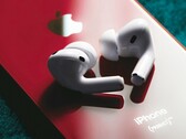 Se dice que los AirPods Pro de tercera generación Apple son capaces de medir la frecuencia cardiaca y la temperatura de la piel. (Fuente de la imagen: Omid Armin)