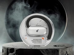 Los auriculares soundcore V40i vienen con un estuche de carga transparente (en la imagen). (Fuente de la imagen: CellphoneS)