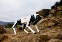 Se espera que el último perro robot de Dobot cueste algo más de 1.000 dólares. (Fuente de la imagen: Dobot)